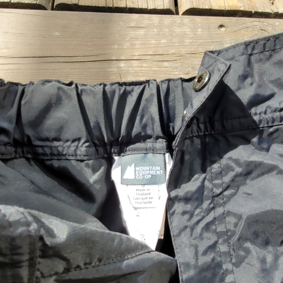 Size 12 junior light snow pants - Picture 2 of 9